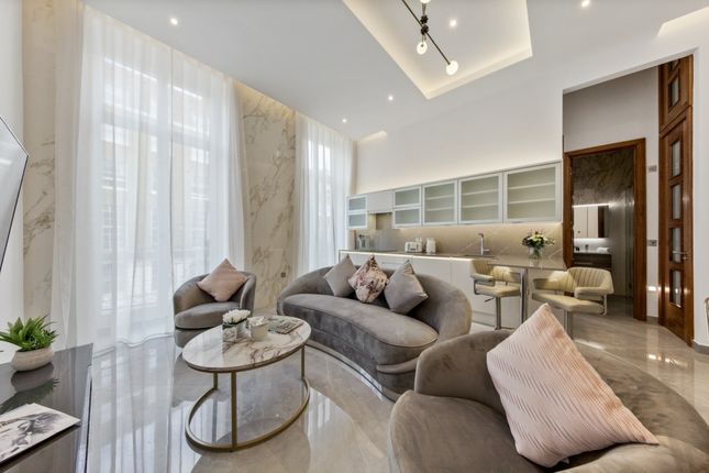 Flat 6, 91, Gloucester Place, London photo 3