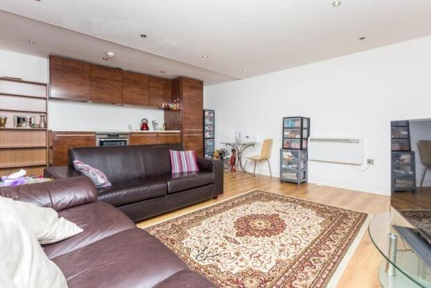 Flat to rent in Enfield House, Nottingham