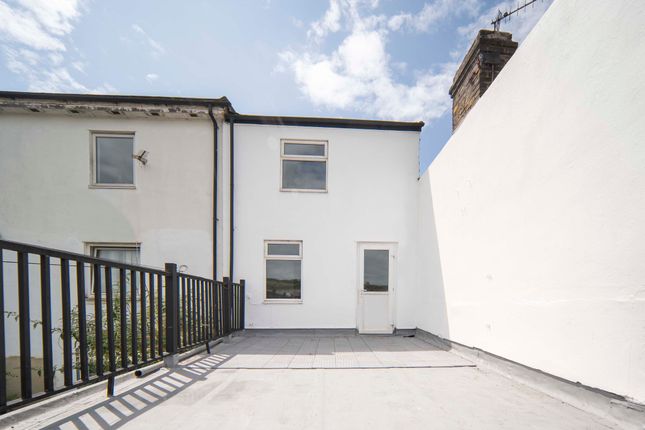 Thumbnail Duplex to rent in A London Road, Dover, Kent