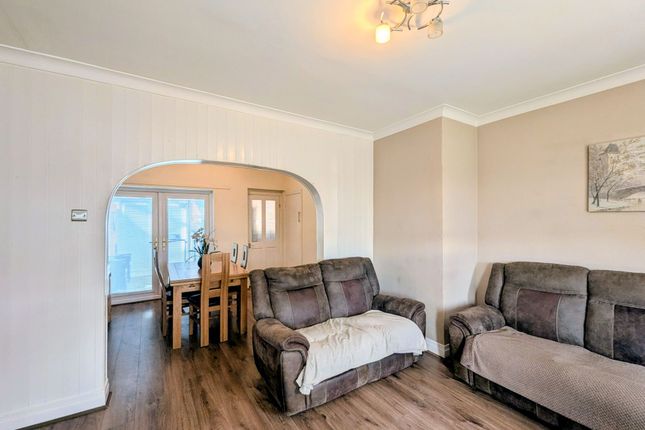 85 Marsden Road, South Shields photo 4