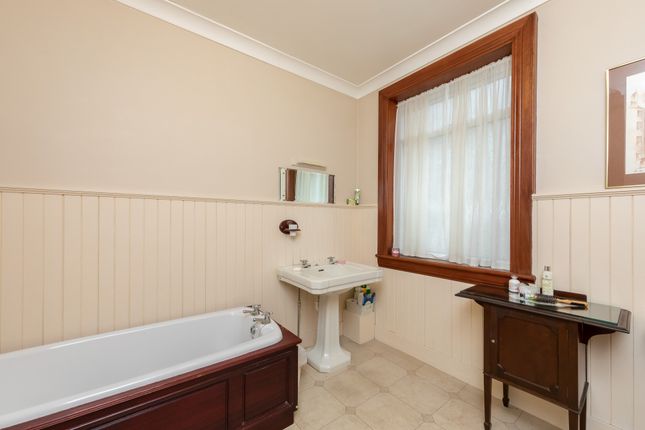 Beechgrove, Parkhead Road, Perthshire PH10, 3 bedroom