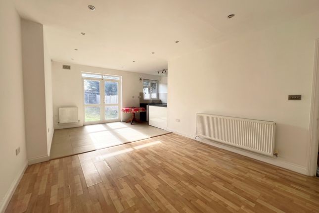 42, Carolina Road, Thornton Heath photo 5