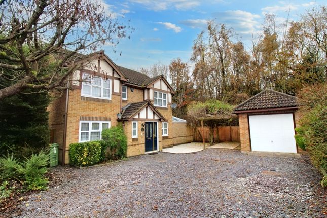 Thumbnail Detached house to rent in Lyndsey Close, Farnborough, Hampshire