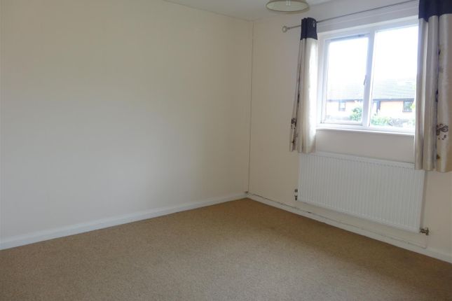 Flat to rent in 14 Castle Court, Wem, Shropshire