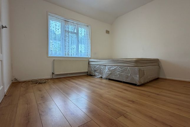 65, Bristol photo 2