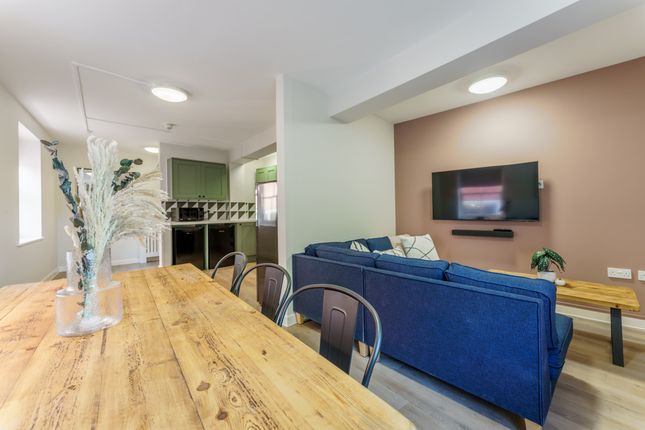 5-bed house on Flat 10, Isca Lofts, Flat 10, Isca Lofts, Exeter, £931/mo