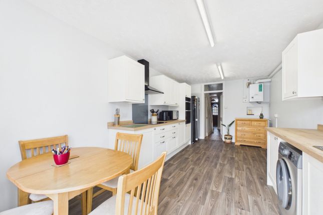 9, Waverley Road, Gloucestershire photo 4