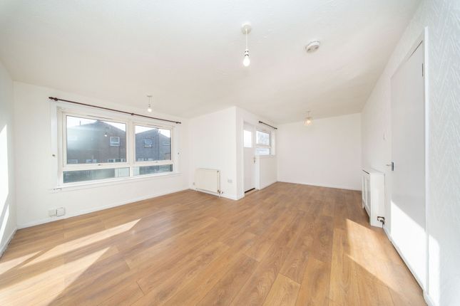 56 Heatherbank, Livingston photo 2