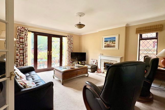 4, Chelgates, Bexhill-on-Sea photo 3