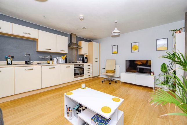 112, Mosaic House, Midland Road, Hemel Hempstead photo 2