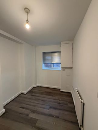 2 Worcester Court, Danes Gate, Harrow photo 4