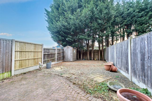 29, Elgar Drive, Nottingham photo 4