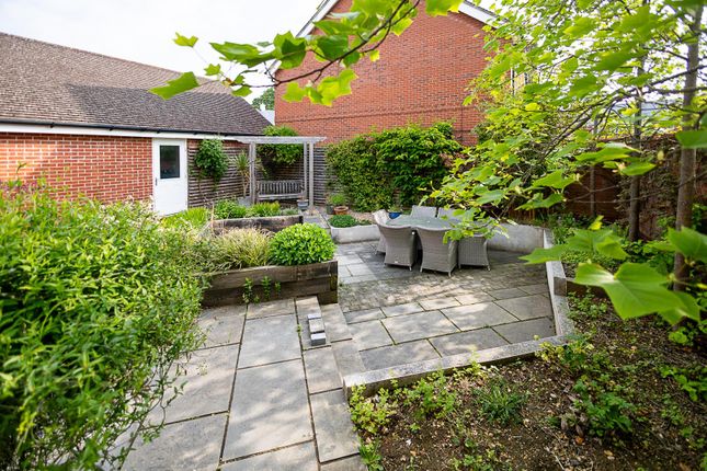 15, Wyndham Drive, Romsey photo 2