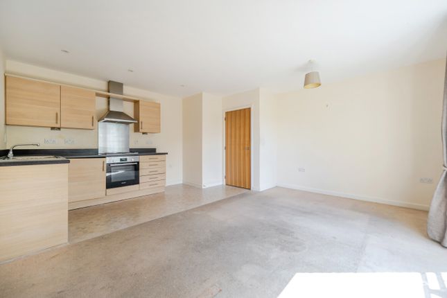 Flat 9, Malden House, 2, Searle Drive, Hampshire photo 2