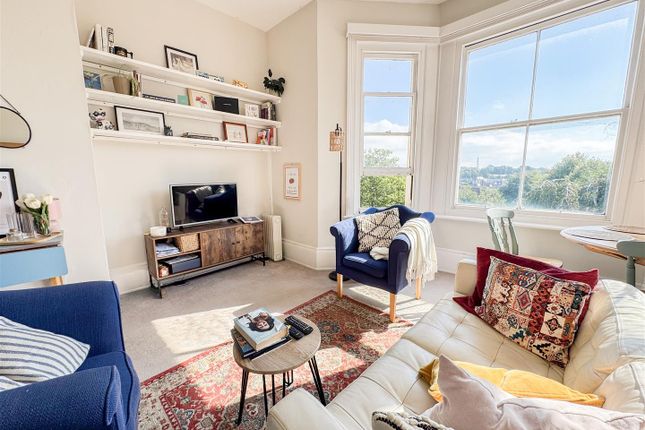 Flat 8, 19, Charles Road, St. Leonards-On-Sea photo 4