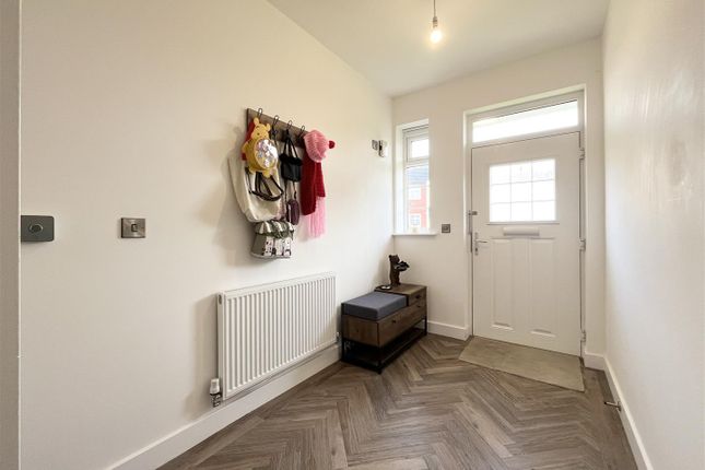 4, Fieldfare Way, Sandbach photo 3