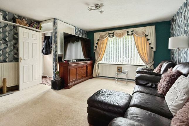 The Bassetts, Stroud photo 3