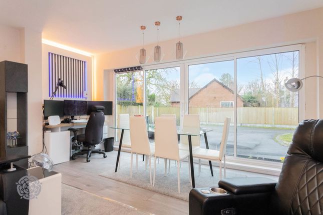 4 Lower House Drive, Bolton photo 4