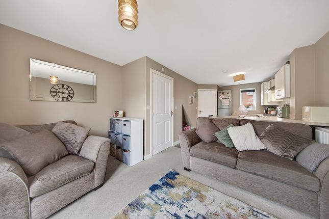 25, Thornton Avenue, Barton Seagrave photo 4