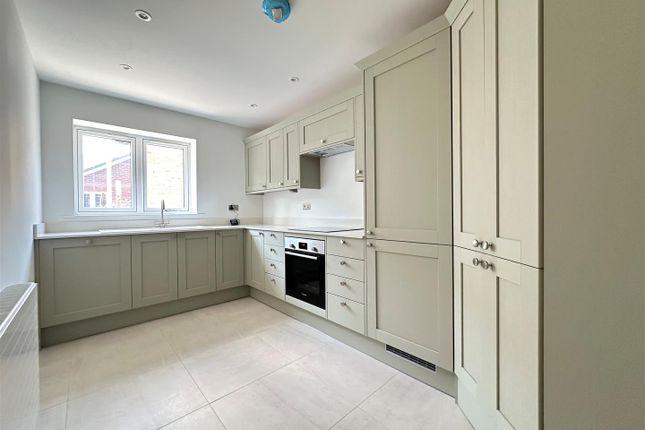 17, Cross Street, Kingswinford photo 4