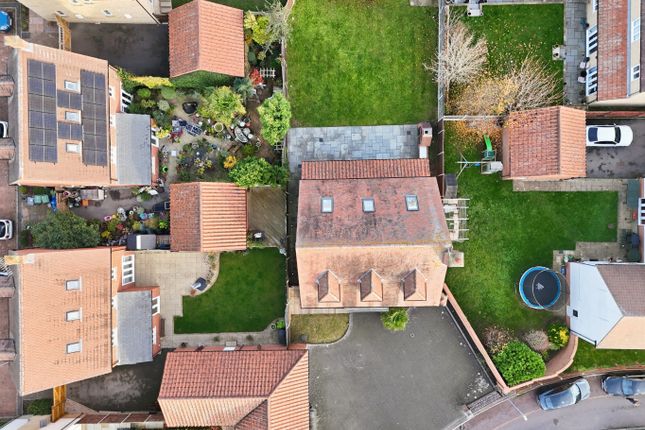 32, Tyler Avenue, Dunmow photo 3
