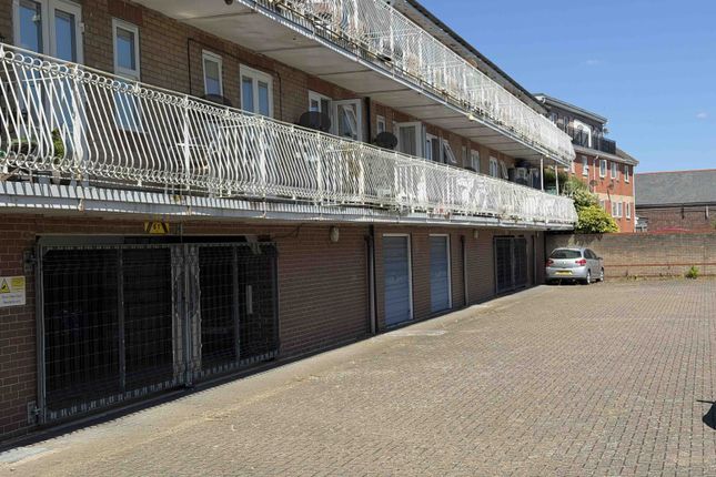 FLAT 14, STOUR VIEW COURT, STOUR ROAD, HARWICH photo 2