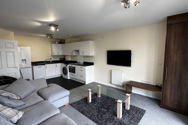 Property to rent in Saddle Way, Andover