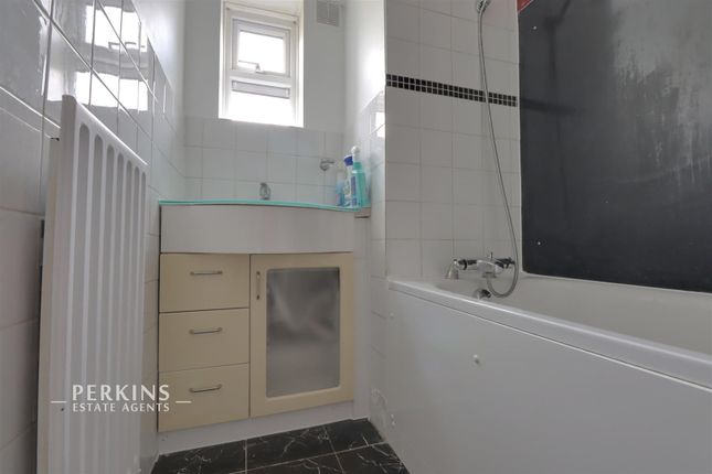 149, Hillary Road, Southall photo 4