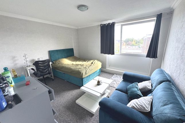 Flat 1b, Charlesway court, Lea Road, Preston photo 5