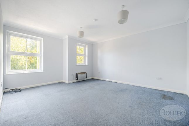2 Stratford House,, Draymans Way, Alton photo 3