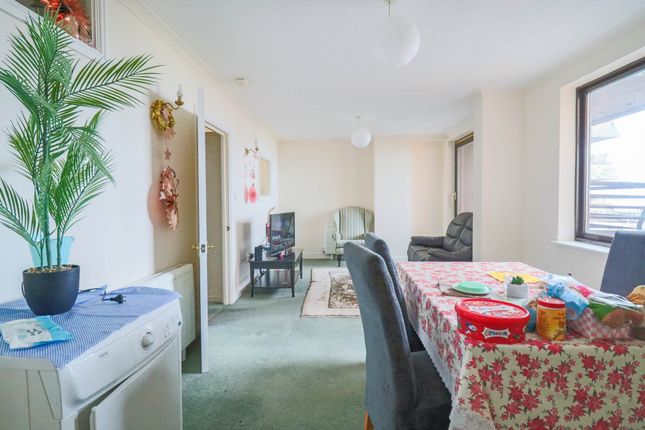 Flat for sale in Carlton Mansions North, Weston-Super-Mare
