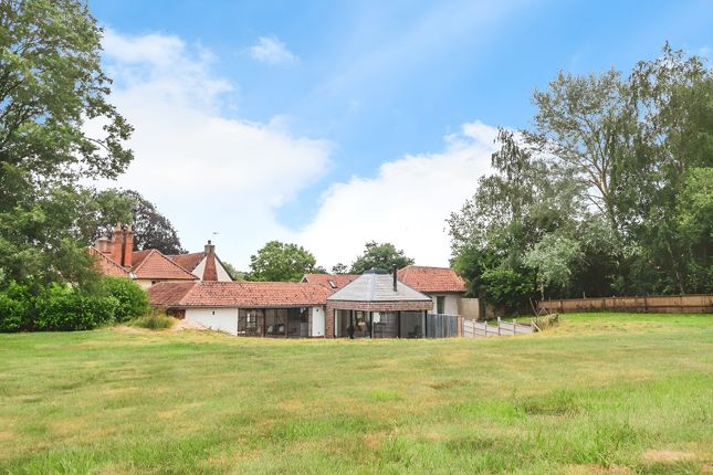 Thumbnail Barn conversion to rent in Wickham Road, Thornham Magna, Eye