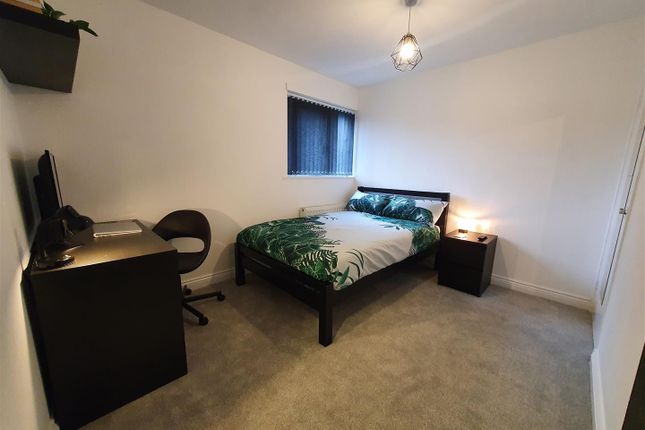 Property to rent in Metchley Drive, Harborne