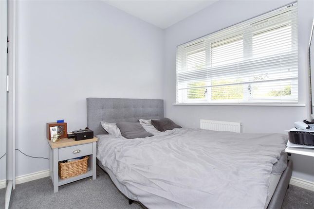 Town house for sale in Beadsman Crescent, Leybourne, West Malling, Kent