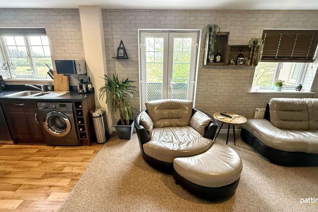 22, Acklington Court, Ashington photo 4