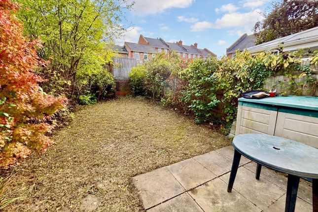 Lancaster Drive, Camberley photo 2