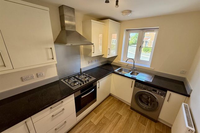 27, Adams Park Way, Kirkby-In-Ashfield photo 3