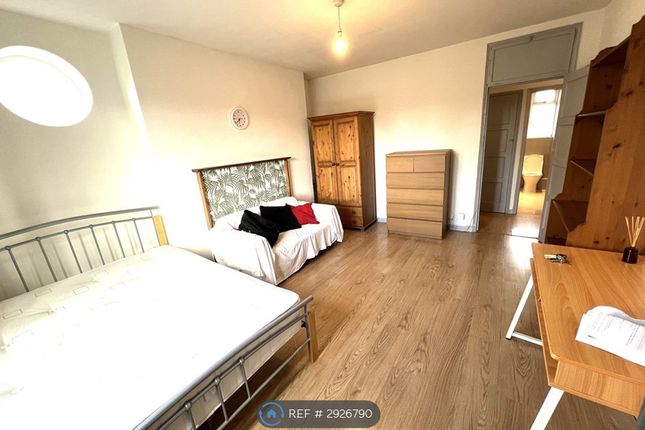 Flat, Boughton House Tennis Street, London photo 4