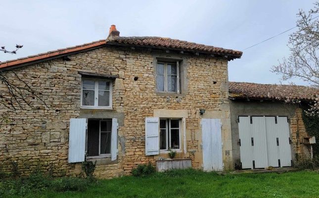 Thumbnail Country house for sale in Lizant, Poitou-Charentes, 86400, France