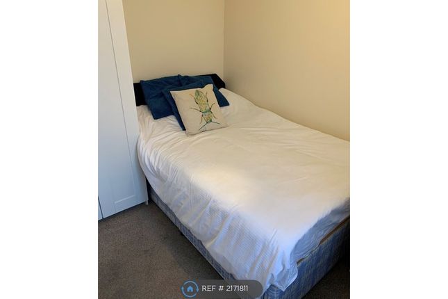 Room to rent in Fishers Field, Buckingham