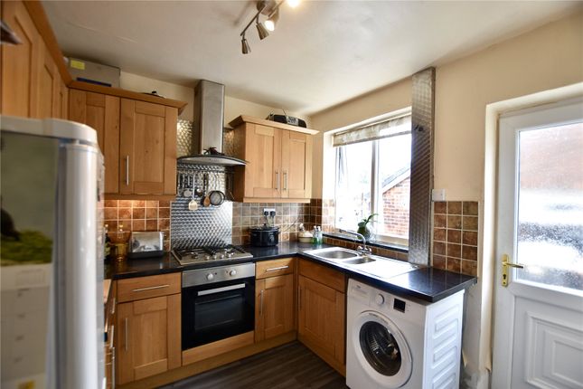 33, Jordan Avenue, Oldham photo 4