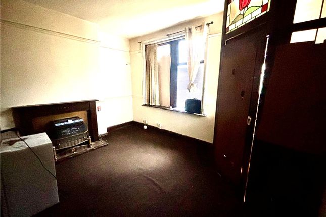 87, Larch Street, Lancashire photo 2