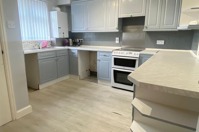 13, Seaview Heights, Walton On The Naze photo 4