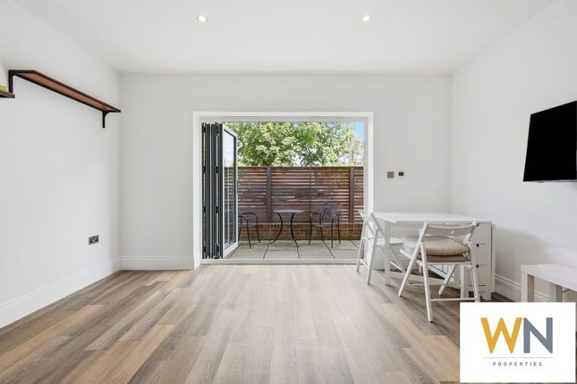 Flat 2, 32 Rayleigh Road, Brentwood photo 5