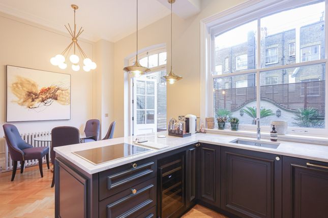 Flat 1, 16, Henrietta Street, Covent Garden photo 4