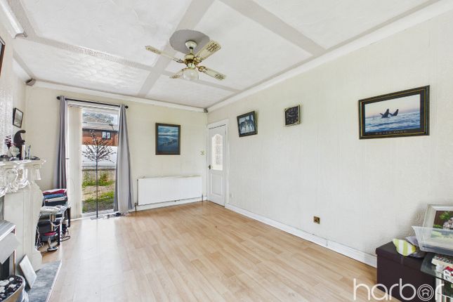 92 Rhindmuir Road, Baillieston, City of Glasgow photo 3