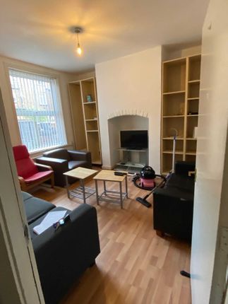 Thumbnail Semi-detached house to rent in Rippingham Road, Withington
