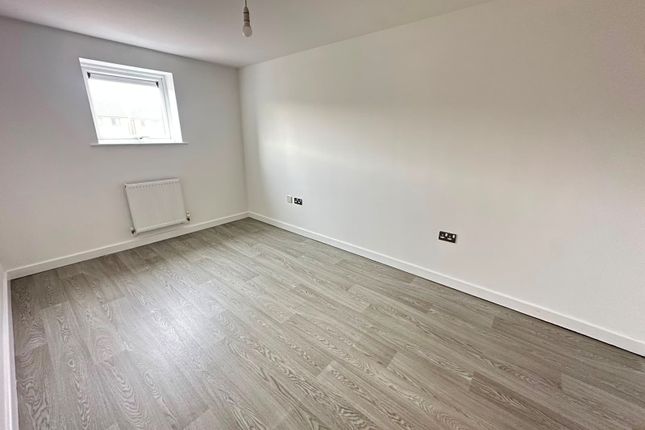 204, Leicester photo 4