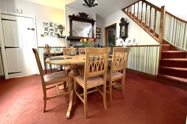 28 Stradbroke Road, Pakefield, Lowestoft photo 4