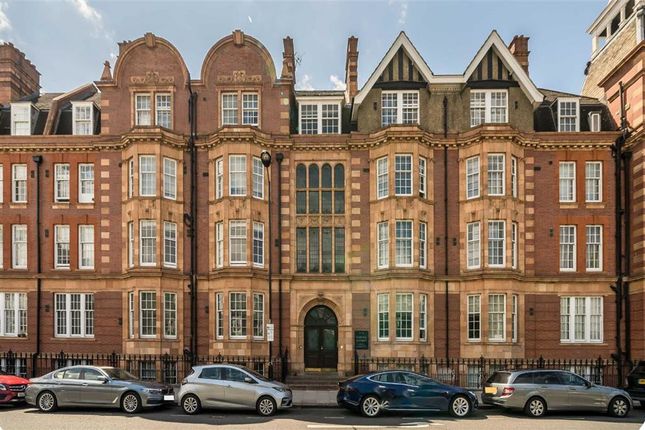 Thumbnail Flat for sale in Cromwell Crescent, London